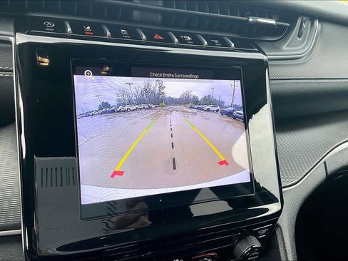 Used 2023 Jeep Grand Cherokee Laredo image 20