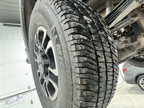 Used 2020 GMC Sierra 2500 SLT AWD/4WD image 21