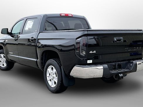 Used 2018 Toyota Tundra SR5 w/ SR5 Upgrade Package image 9