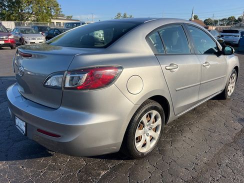Used 2013 MAZDA MAZDA3 i SV image 7