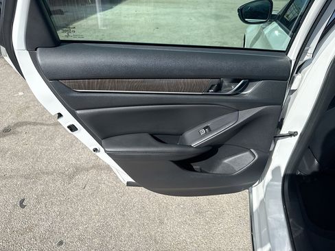 Certified 2020 Honda Accord EX-L image 25