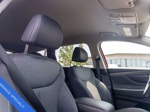 Used 2020 Hyundai Santa Fe SE image 12