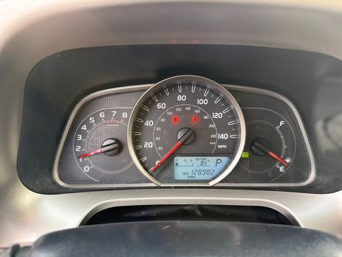 Used 2013 Toyota RAV4 XLE image 33