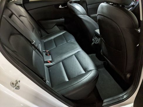 Used 2021 Kia Forte EX image 25