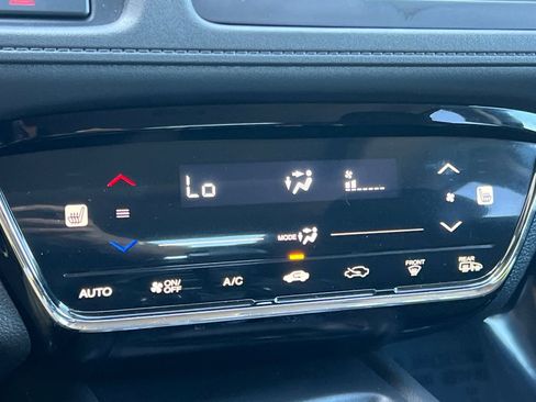 Used 2018 Honda HR-V EX image 25