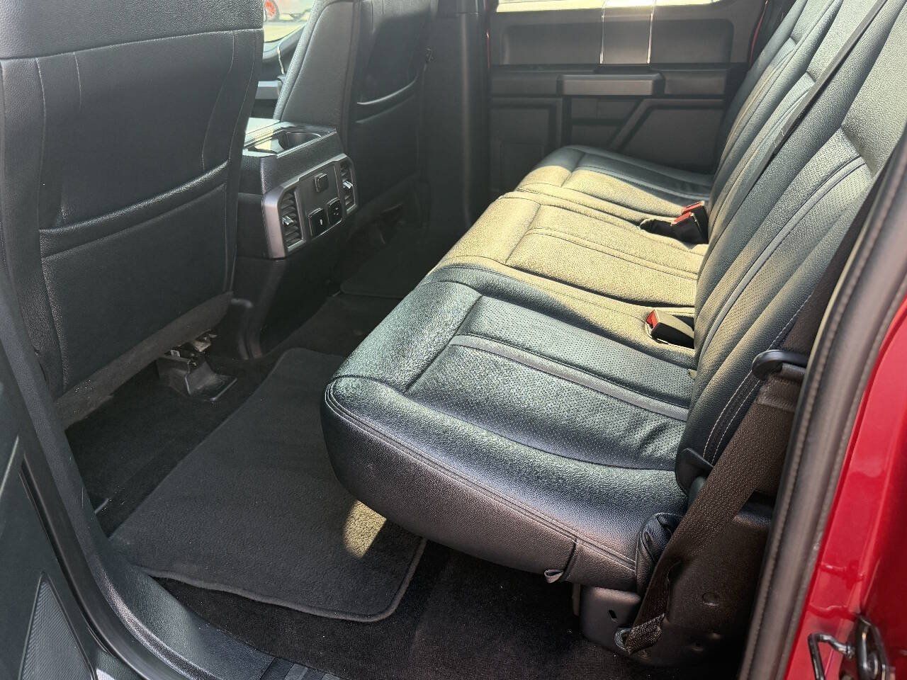 Used 2019 Ford F150 XLT w/ Equipment Group 302A Luxury RWD image 13