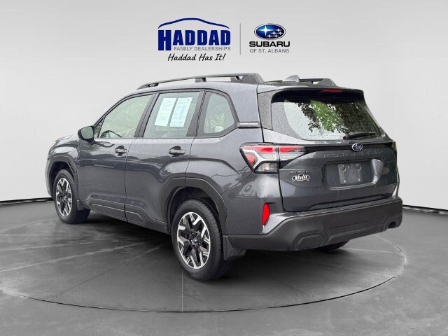 Certified 2025 Subaru Forester AWD/4WD image 3