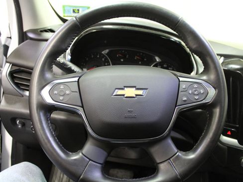 Used 2019 Chevrolet Traverse LT w/ LT Premium Package image 8