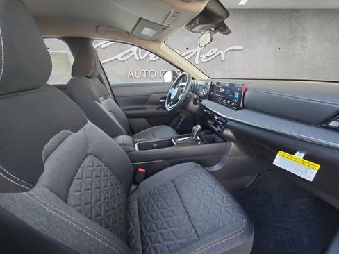 New 2026 Nissan Kicks SV image 24