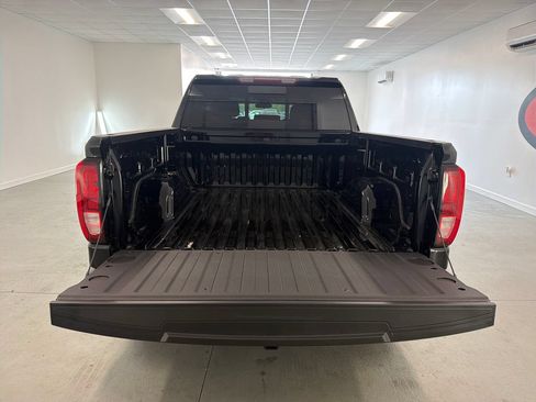 New 2026 GMC Sierra 1500 SLE w/ Preferred Package RWD image 9