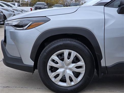 Certified 2025 Toyota Corolla Cross L image 5
