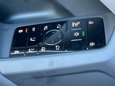 New 2025 Audi Q5 Premium Plus image 64