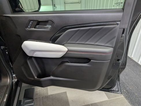 Used 2024 GMC Canyon AT4X AWD/4WD image 29