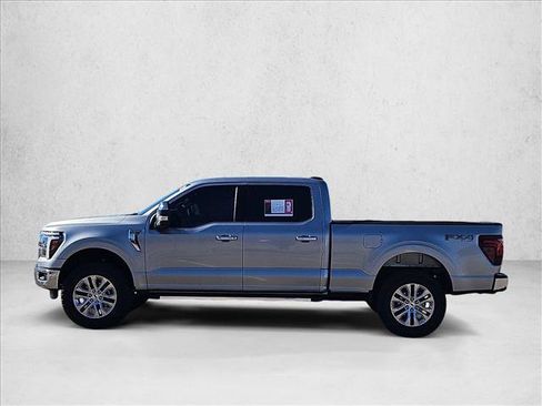 Used 2025 Ford F150 Lariat w/ Equipment Group 501A Mid AWD/4WD image 9
