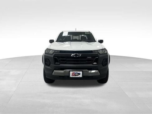 New 2026 Chevrolet Colorado Trail Boss AWD/4WD image 2