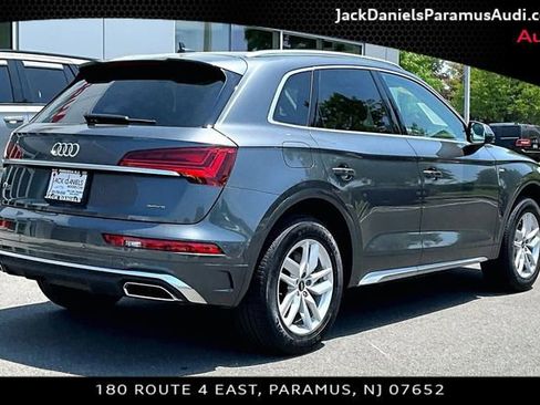 Used 2023 Audi Q5 2.0T Premium w/ Convenience Package AWD/4WD image 2