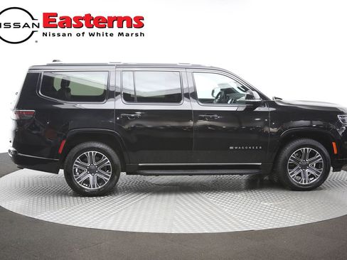 Used 2024 Jeep Wagoneer Series II AWD/4WD image 46