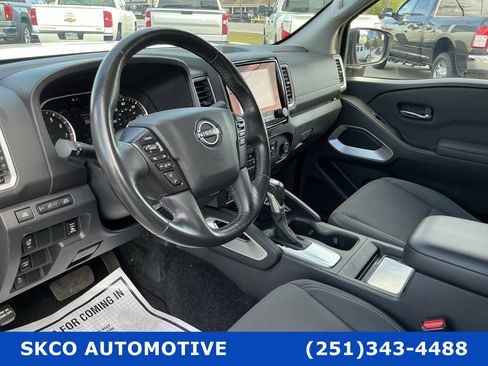 Used 2024 Nissan Frontier SV w/ SV Convenience Package image 20