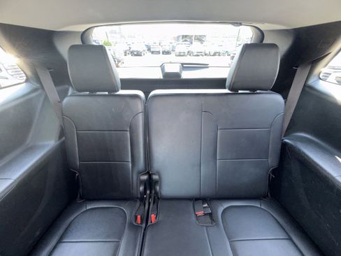 Used 2018 Chevrolet Traverse LT AWD/4WD image 25