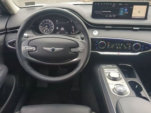 Used 2023 Genesis GV70 2.5T w/ Advanced Package image 15