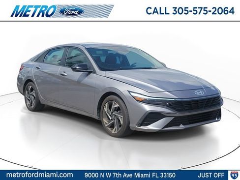 Used 2025 Hyundai Elantra Sport FWD image 1