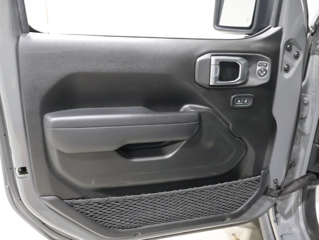 Used 2023 Jeep Wrangler Unlimited w/ Cold Weather Group AWD/4WD image 14