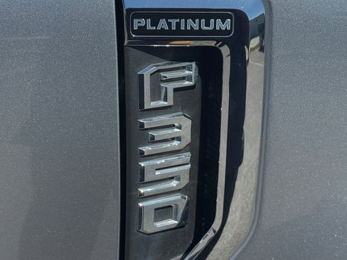 Used 2022 Ford F350 Platinum AWD/4WD image 16
