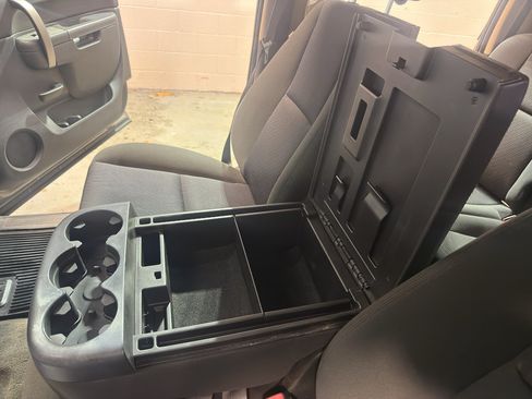 Used 2011 Chevrolet Silverado 1500 LT w/ All-Star Edition AWD/4WD image 19