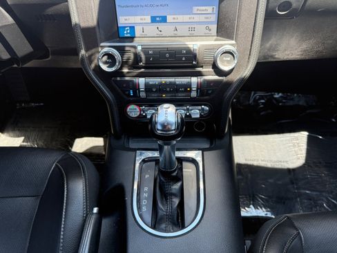 Used 2016 Ford Mustang Premium RWD image 15