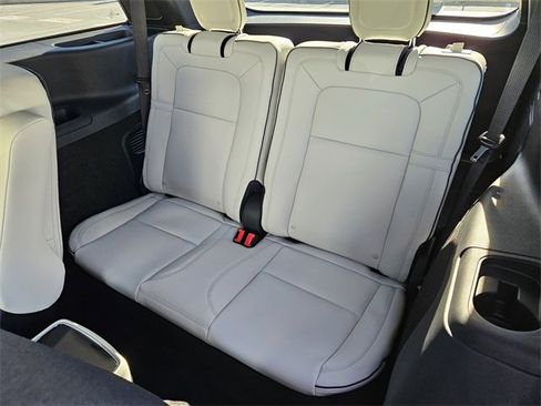 New 2026 Lincoln Aviator Black Label w/ Dynamic Handling Package image 29