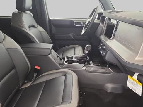 New 2025 Ford Bronco Outer Banks image 23