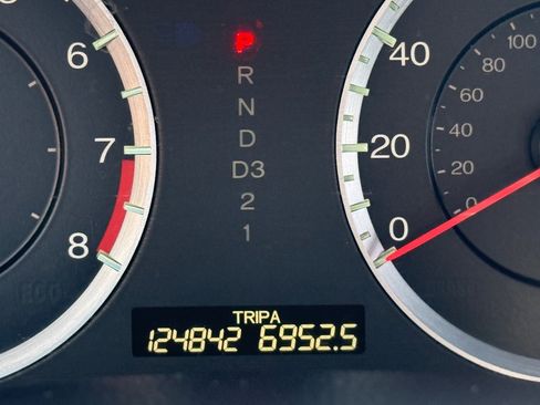 Used 2011 Honda Accord LX-S image 24