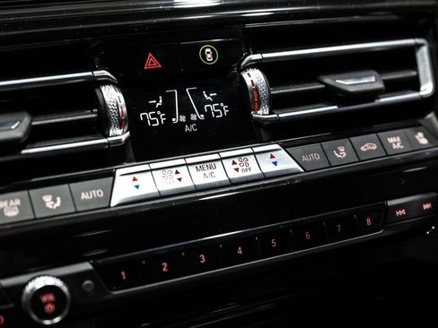 Used 2022 BMW M850i xDrive Coupe image 26