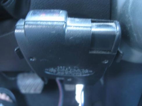 Used 2018 Nissan Titan SV AWD/4WD image 36