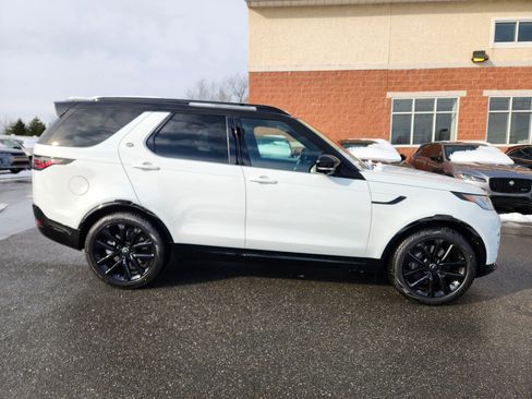 New 2026 Land Rover Discovery Limited Edition image 6