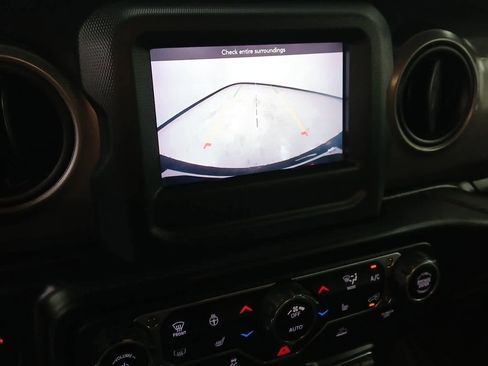 Used 2021 Jeep Wrangler Unlimited Sport image 8