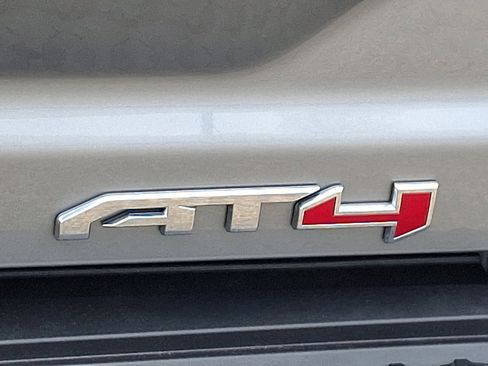 Used 2023 GMC Canyon AT4 image 29