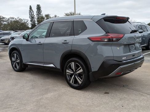 Used 2023 Nissan Rogue SL w/ SL Premium Package image 8