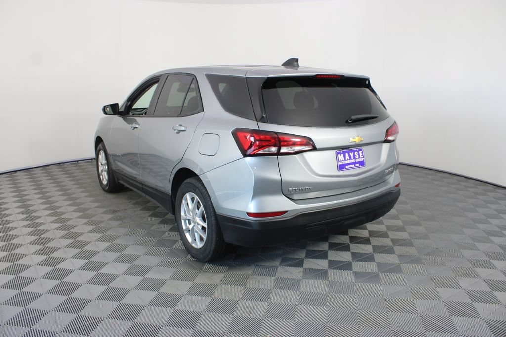 Used 2024 Chevrolet Equinox LS w/ LS Convenience Package FWD image 21