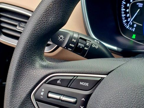 Used 2020 Hyundai Santa Fe SEL image 24