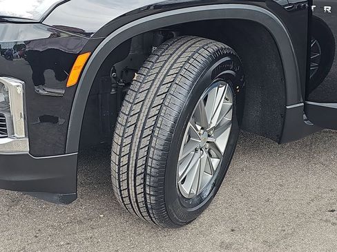 Used 2023 Chevrolet Traverse LT FWD image 37