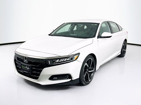 Used 2019 Honda Accord Sport image 3