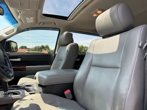 Used 2011 Toyota Tundra Limited w/ Memory Pkg AWD/4WD image 17