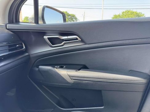 Certified 2023 Kia Sportage EX FWD image 31