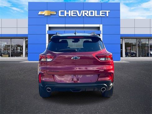 Certified 2022 Chevrolet TrailBlazer RS w/ Sun and Liftgate Package image 6