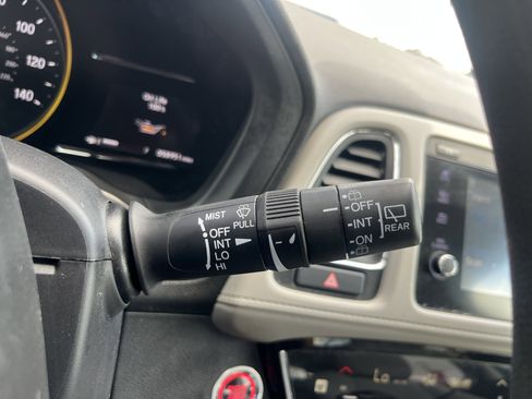 Used 2019 Honda HR-V EX image 22