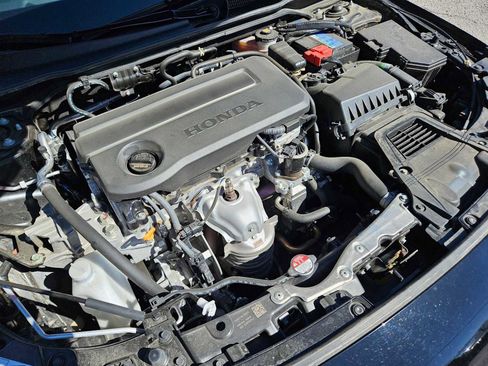 Used 2025 Honda Civic Sport image 13