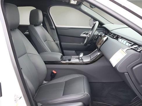 New 2026 Land Rover Range Rover Velar Dynamic SE AWD/4WD image 18