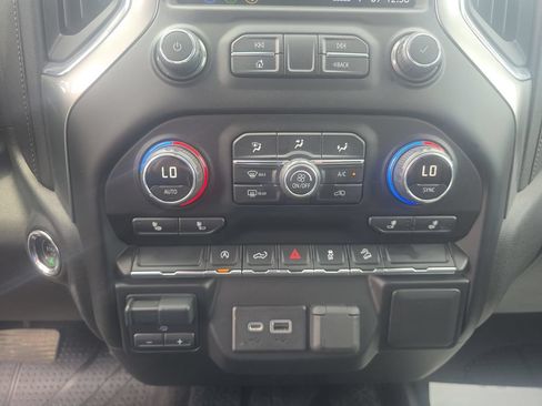 Used 2020 Chevrolet Silverado 1500 RST w/ All-Star Edition AWD/4WD image 40