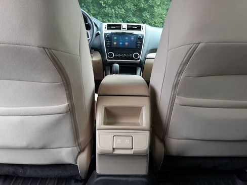 Used 2019 Subaru Outback 2.5i Premium AWD/4WD image 30